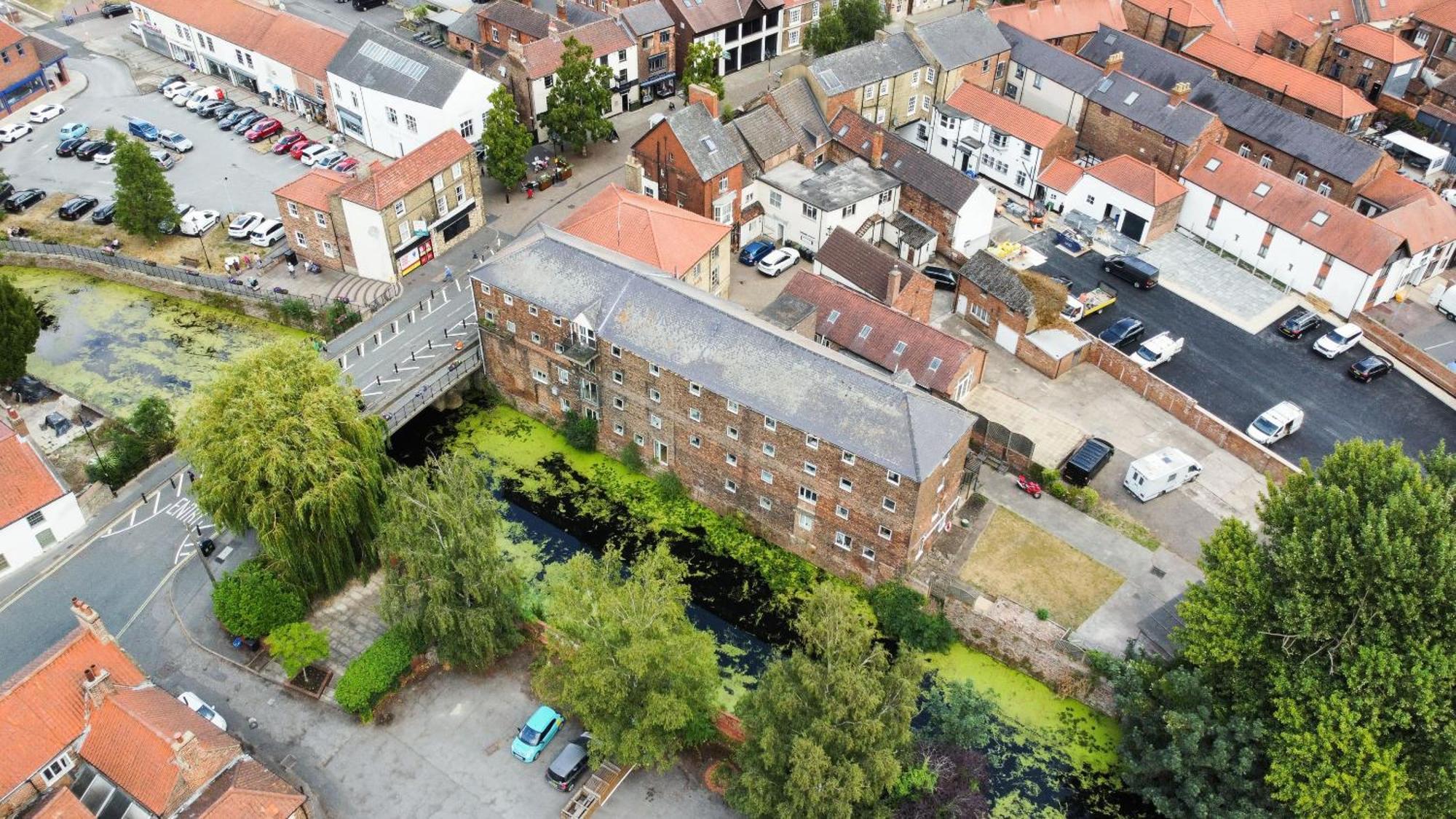 Riverside Mews Brigg Extérieur photo